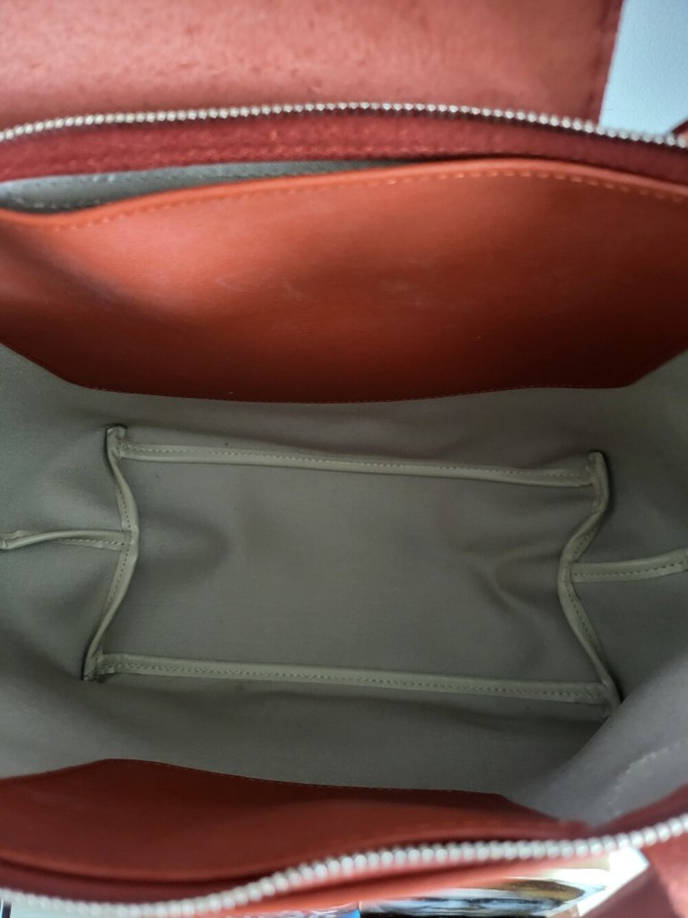 Classic Longchamp rust /orange colored Le Pliage leather tote - Picture 4 of 5